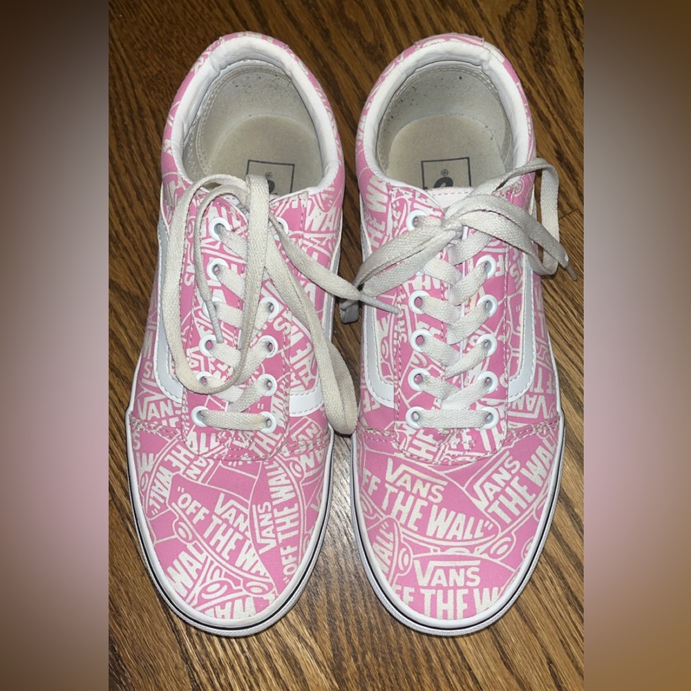 Women’s Old Skool Vans Pink and White Logo Sneakers Size 8.5